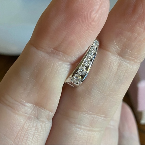 Moissanite .28ct .925 Silver Hoop huggie Earrings brand new with GRA $200 retail - Picture 9 of 9